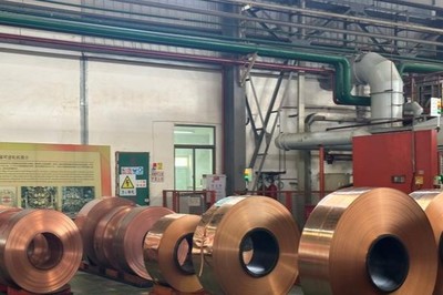 福建紫金铜业车间内。图片来源:南方+